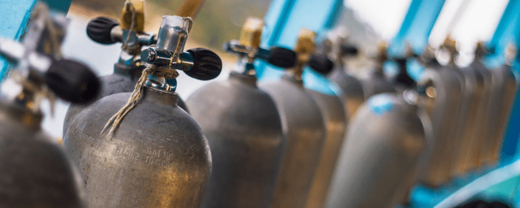 Газовые баллоны на Нахимовском проспекте